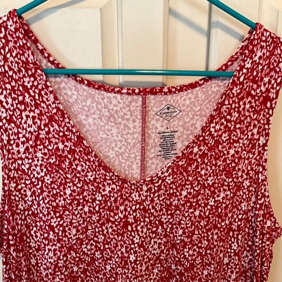 St. John’s Bay dress NWOT floral sleeveless Petite Large red white flowe… - Picture 5 of 6